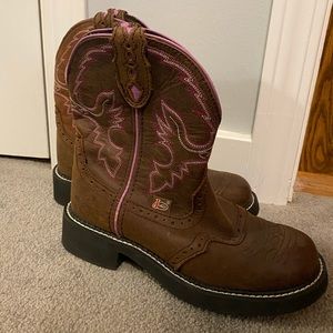 Justin Cowgirl Boots